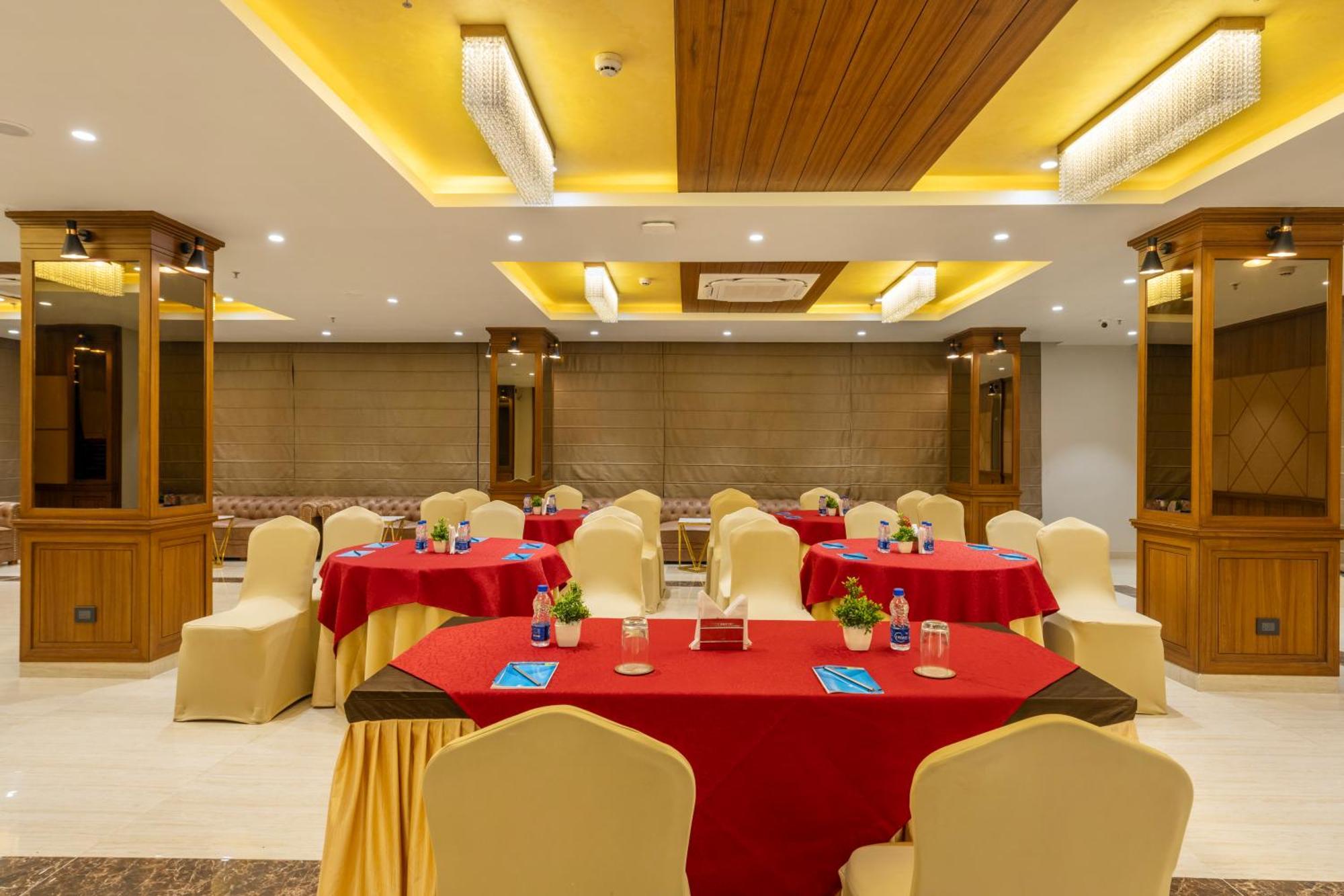 Ra Vista Hotell Calcutta Exteriör bild