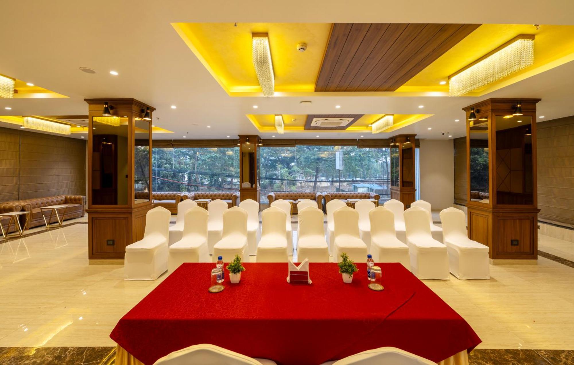 Ra Vista Hotell Calcutta Exteriör bild